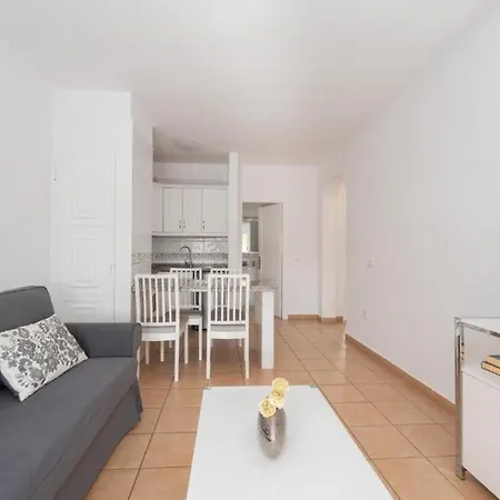 Terrace & Pool Hideaway Апартаменты Адехе